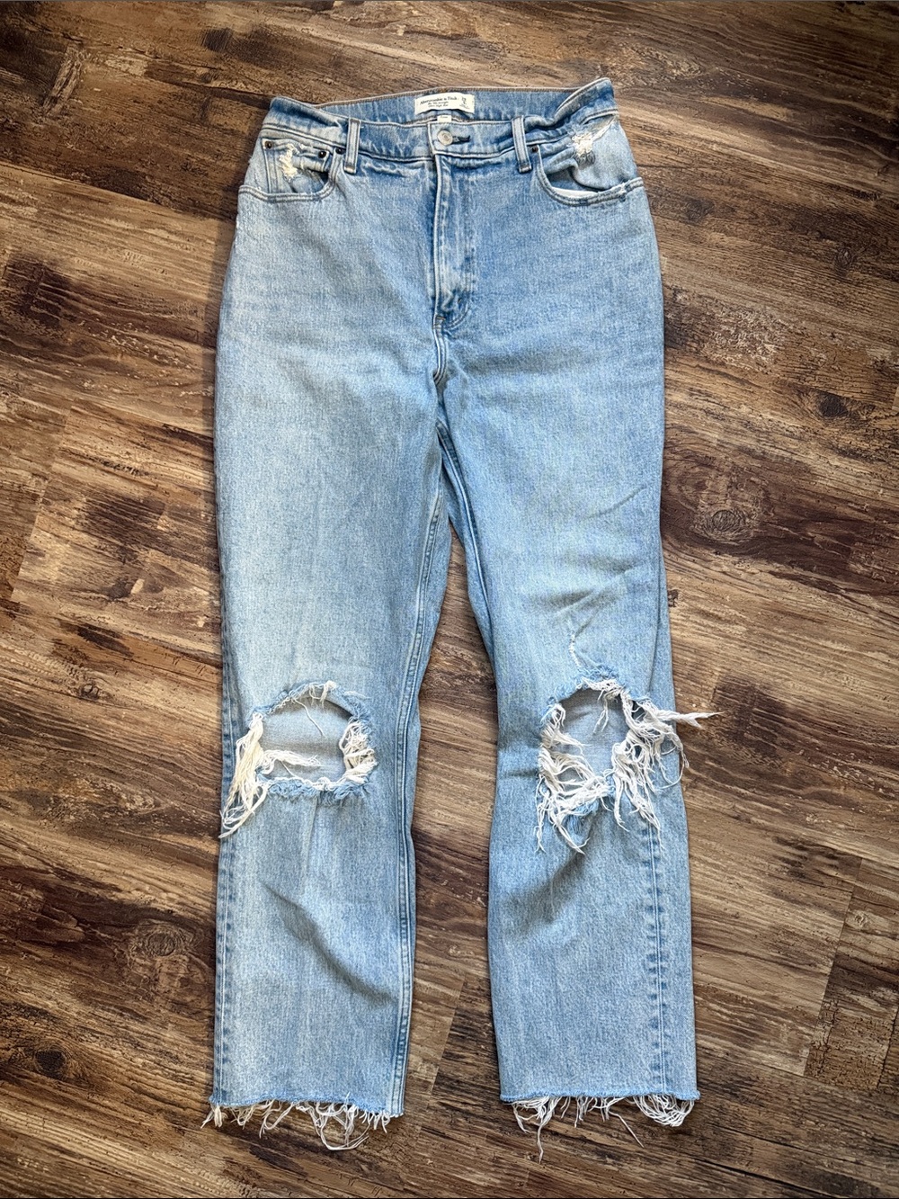 Abercrombie & Fitch Curve Love Ultra High Rise The 90's Straight Jean Size 29